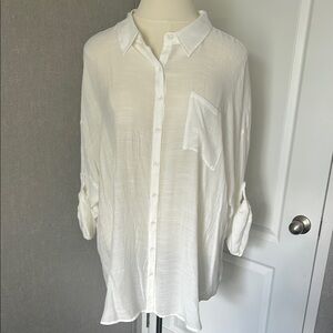 Torrid White Blouse size Torrid 4 NWT